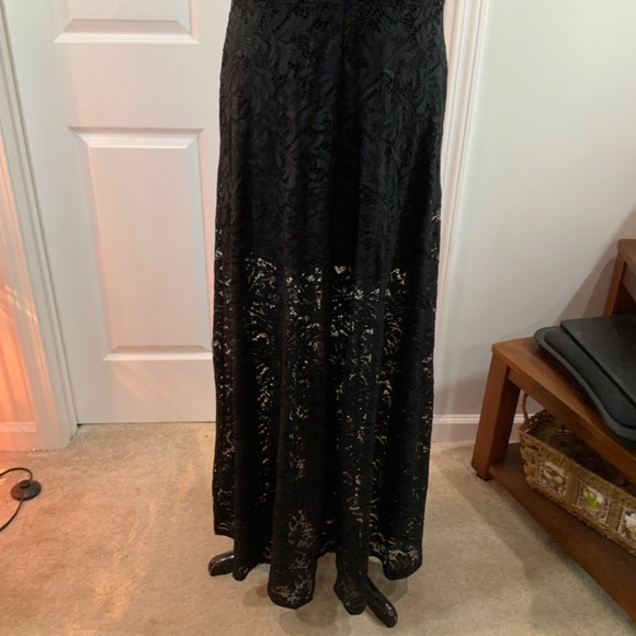 Banana Republic Black Lace Maxi Evening Dress Size Large - Picture 9 of 12
